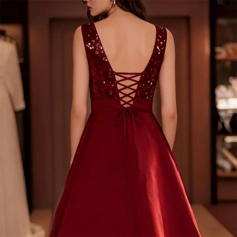 Burgundy Sequin Satin Midi Dre - Midi Dress ulasan dan harga