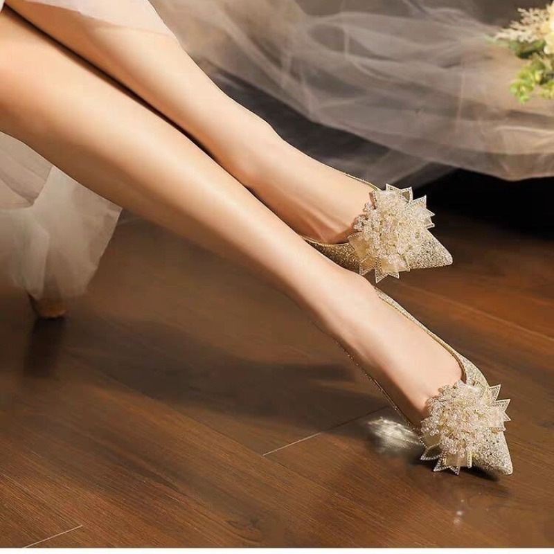 Rhinestone Flower Block Heel S - Pump Heel Block ulasan dan harga